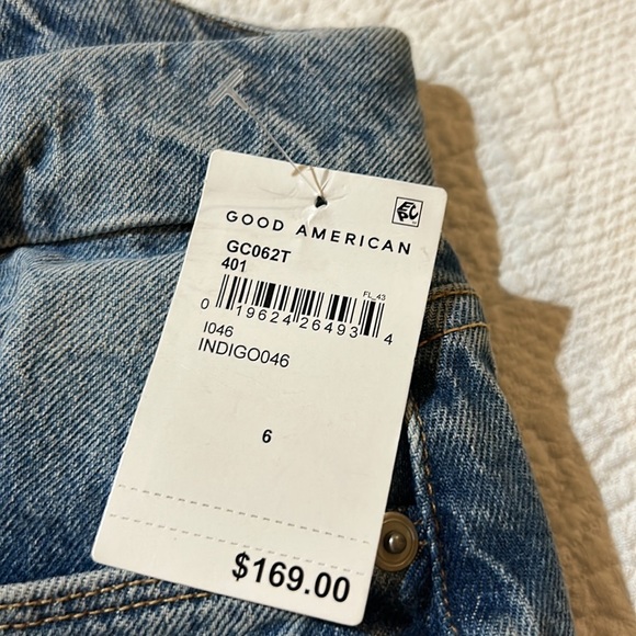 Good American Classic Indigo Distressed NWT 6/28 - Picture 2 of 12